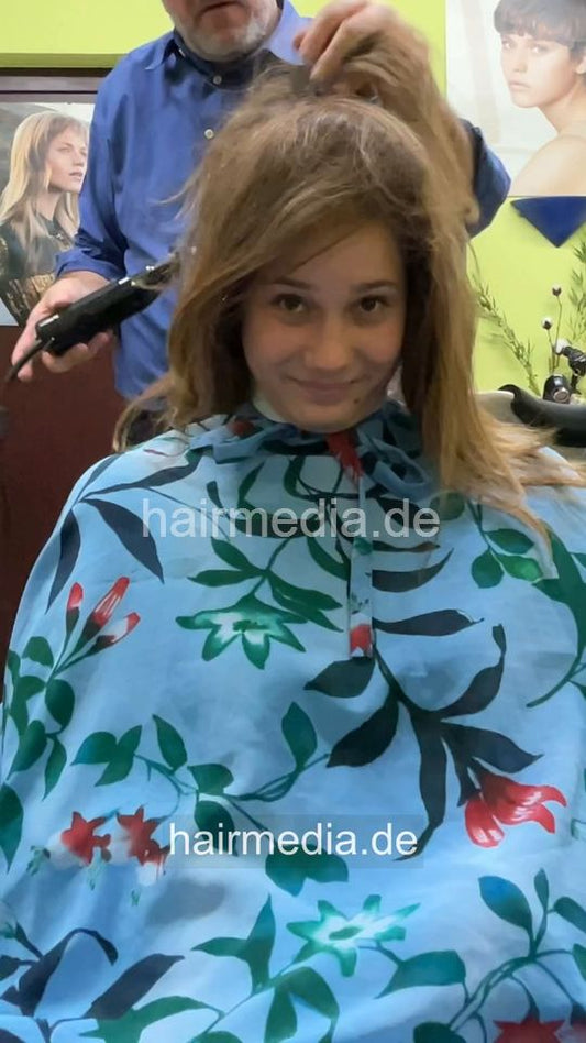 1254 LisaMW 1 by barber dry haircut and buzz vertical video