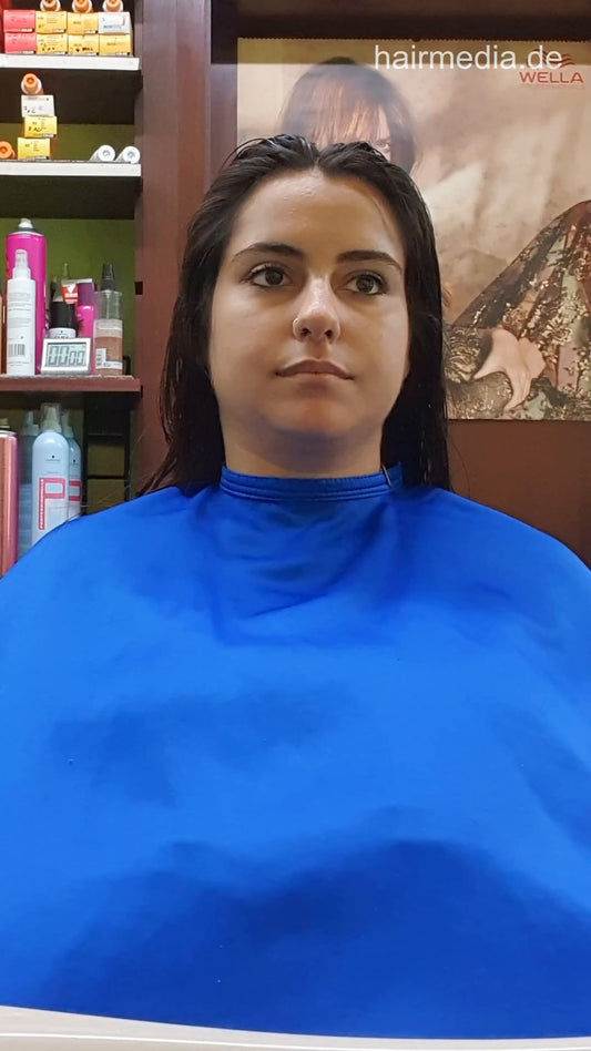 1227 LuisaB salonbarber session 3 metal roller wetset by barber - vertical video