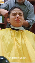 Load image into Gallery viewer, 1247 Magui by barber 5 haircut on wet hair pampering