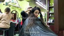 Laden Sie das Bild in den Galerie-Viewer, 4122 Mahshid by Leyla 1 foil highlights very thick XXL hair
