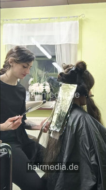 4122 Leyla at work on Mahshid doing french balayage on very thick XXL hair and braiding