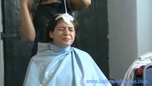Load image into Gallery viewer, 1213 Riya by Domenica Melody Barberette face and hair shampooing with soap blue PVC cape