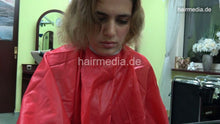 Charger l&#39;image dans la galerie, 7117 Nora 2 buzz haircut by barber in pushbutton closure cape