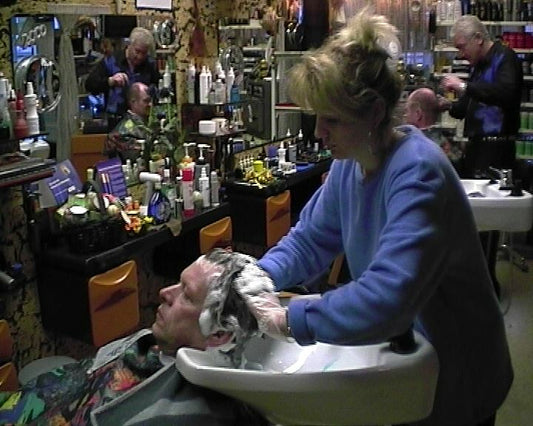 201 s0030  1999 barbershop shampoo by barberette