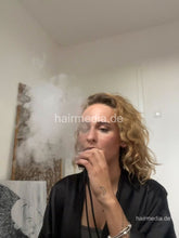 Load image into Gallery viewer, 1235 Smoking MeikeR long curly hair self forward shampoo and style