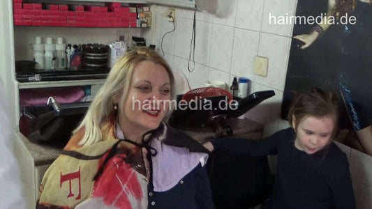 6217 Mother SnezanaD and teen daughter: Mom SnezandD shampoo by barber and cut and wetset