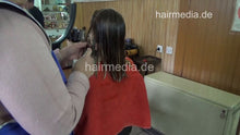 将图片加载到图库查看器，6224 SonjaK shampoo by barber, haircut and wetset metal rollers ear protected