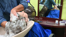 Cargar imagen en el visor de la galería, 1243 XeniaM 5 shampoo and haircare by barber, multicaped