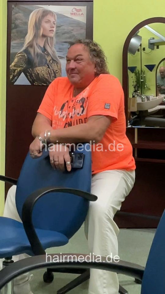 2305 curly Sven 1 waiting vertical video