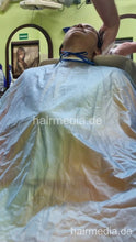 将图片加载到图库查看器，2303 Indian Rapunzel barberette Swati by salonbarber shampoo and blow dry  vertical video