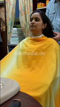 将图片加载到图库查看器，2303 Indian Rapunzel barberette Swati by salonbarber forward shampoo and blow dry  vertical video