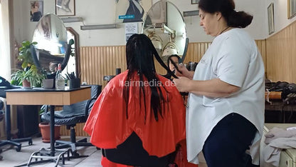6235 partials mom and girls SwetlanaL shampoo by barber long hair and haircut