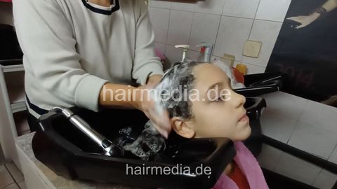 New year girls TeaP daugther shampoo, haircut and wetset by barberette