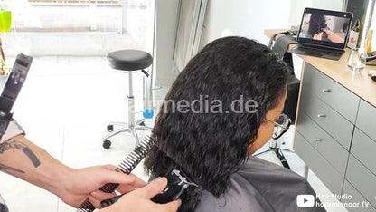 Tia gives the stylist free rein