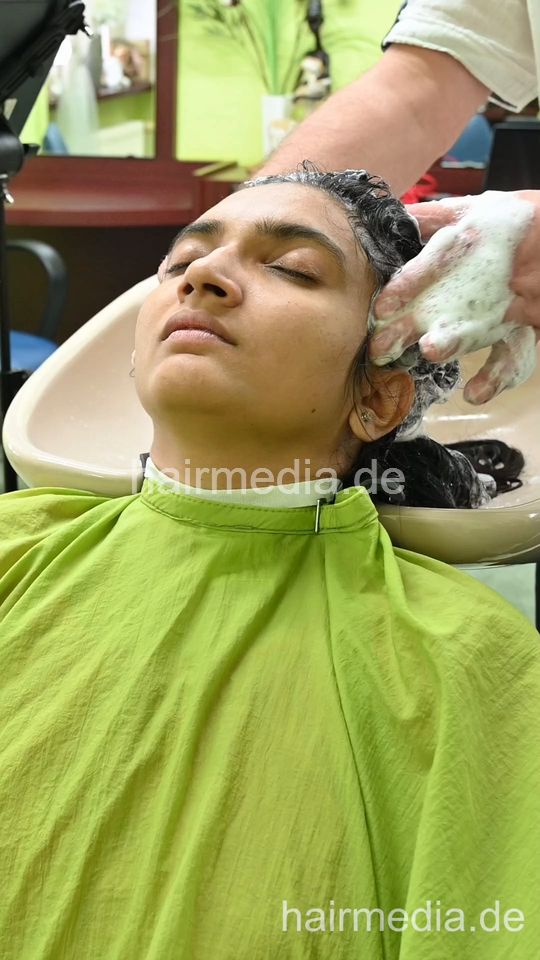 2303 Indian Rapunzel Vaishali by salonbarber shampoo and blow dry vertical video