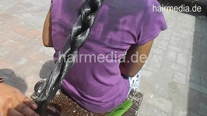 9149 Veronica Long Black Hair Wet Combing With Hairstyling India