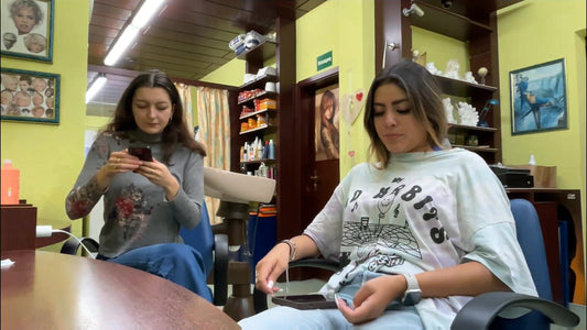 1050 240217 Eljesa by AliciaN upright shampooing and haircare public livestream