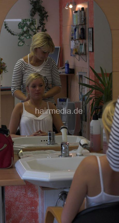 656 Julia teen shampooing forward in GDR salon hairwash