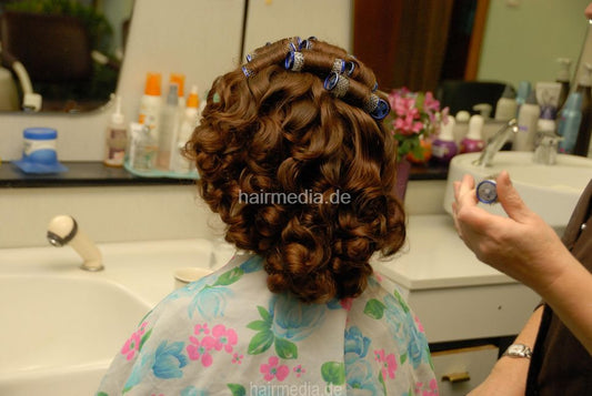 6135 JuliaR 3a set vintage salon by mature barberette