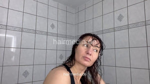 1076 MarinaP self shampooing at home over bath tub