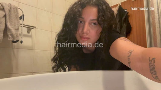1232 MaryB very thick and very long hair self forward shampoo curly hair