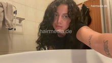 Load image into Gallery viewer, 1232 MaryB very thick and very long hair self forward shampoo curly hair