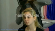 Load image into Gallery viewer, 1213 blonde by Domenica Melody Barberette face shampooing yellowcape washcloth