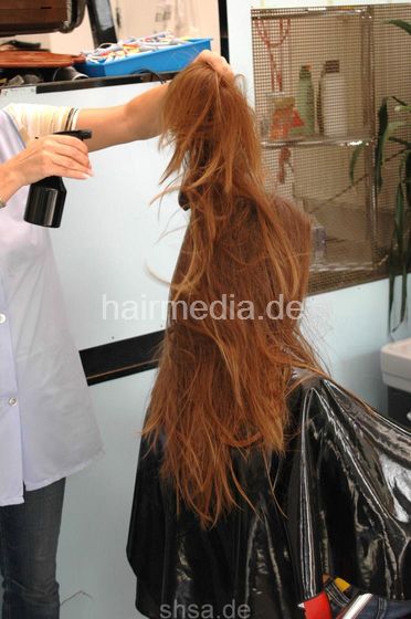 9004 AndreaW upright and backward shampoo in heavy vinyl shampoocape barbershop