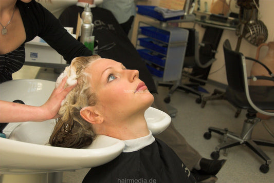 6102 1 Anja shampooing pre wet set blonde hair