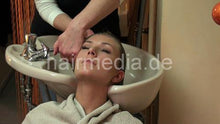 Carica l&#39;immagine nel visualizzatore di Gallery, 6057 KristinaB backward manner salon shampooing before wet set