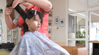 1168 02 Melinda young girl salon cut and blow mom controlled