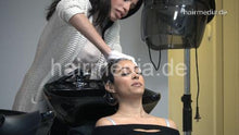 Load image into Gallery viewer, 388 02 Zoya by Yasemin backward wash in her own salon by colleauge