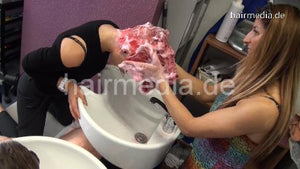 9067 Part 03 Kia forward shampooing in backward bowl in salon by barberette