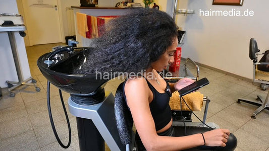 1217 03 Amal self shampooing forward with help