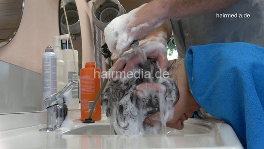 9070 EvaK forward shampoo hairwash by barber
