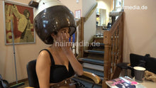 Load image into Gallery viewer, 6214 05 Barberette Zoya sleeping under the dryer