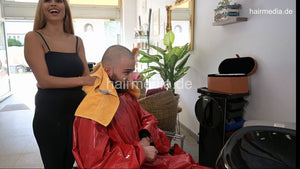 1197 05a Zoya punishment headwash after headshave a long hair guy
