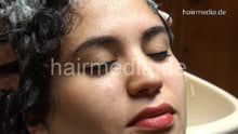 将图片加载到图库查看器，9075 06 Nassira by hobbybarber StevenL very relaxing backward salon shampooing hairwash