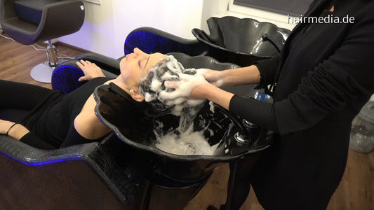 1032 KlaraB backward shampoo Berlin blackbowl shampoostation by Marinela