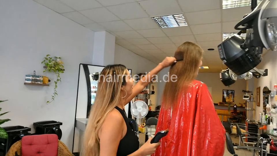 1050 220821 private Livestream Jana dry haircut buzzcut at Zoya
