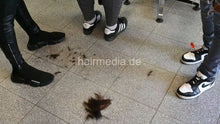 将图片加载到图库查看器，1050 220821 private Livestream Steffi dry haircut at Zoya