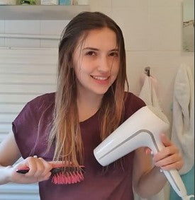 1066 LeaS 2 blow dry home bathroom