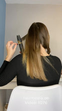 Load image into Gallery viewer, 1076 MirjamK  self brushing and curling blonde long hair
