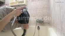 将图片加载到图库查看器，1153 Natasha Ukraine self home hair shampooing over bathtub