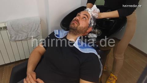 1155 Neda Salon 20210426 male customer first shampooing part