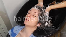 将图片加载到图库查看器，1155 Neda Salon 20210503 shampooing strong lady, thick and curly hair