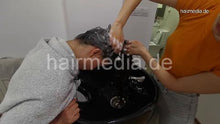 将图片加载到图库查看器，1155 Neda Salon 20210504 shampooing forward over backward bowl and blow style