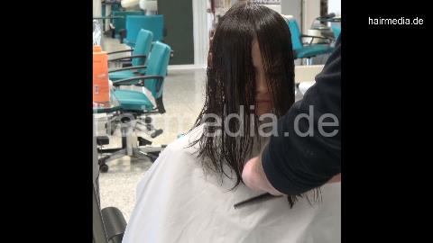 1156 03 VanessaT salon very long wetcut trim by barber in haircompression salon