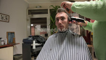 Load image into Gallery viewer, 1168 chewing Niclas haircut by barberette Justyna drycut and buzz