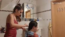 将图片加载到图库查看器，1172 AlinaR  21_12_31 shampooing male client forward and haircut in red leatherdress